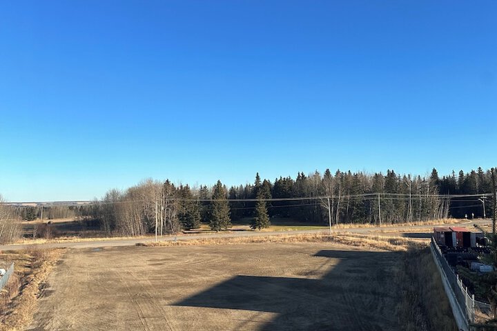 Property Grounds 28 of 33