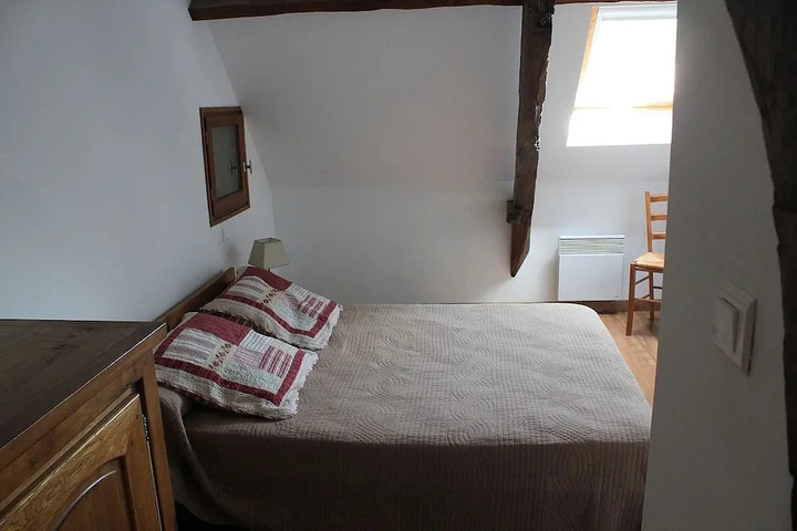 Room 4 of 19