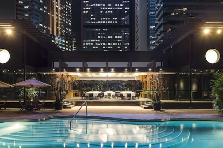 Pool Hotel