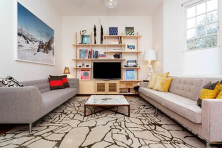 Room 12 of 24