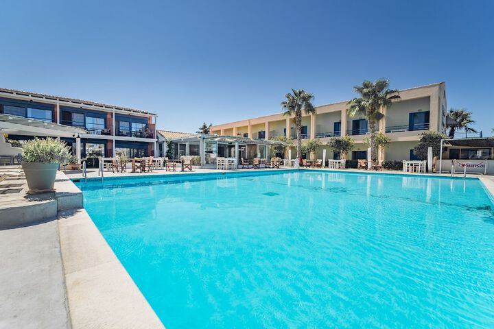 Pool 21 of 27