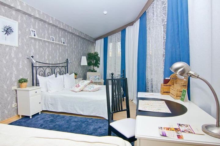 Room 32 of 85