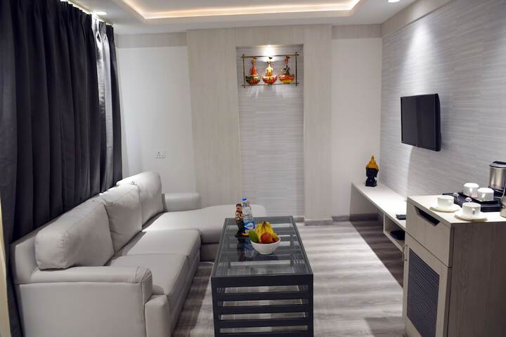 Room 33 of 70