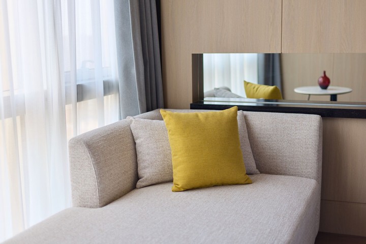 Room 42 of 102