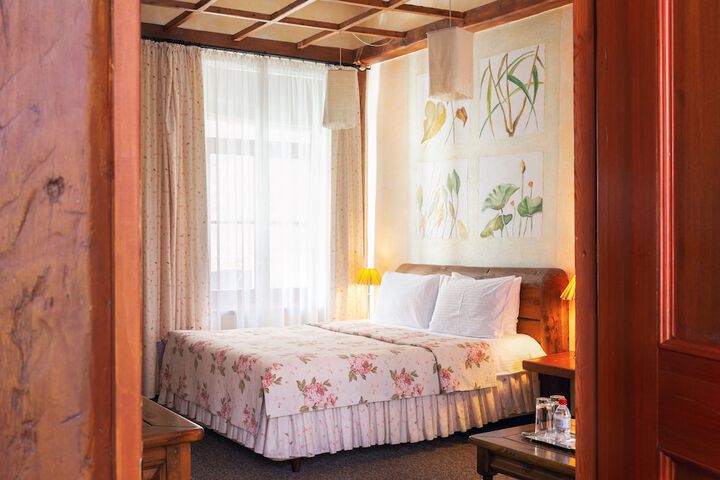 Room 28 of 109