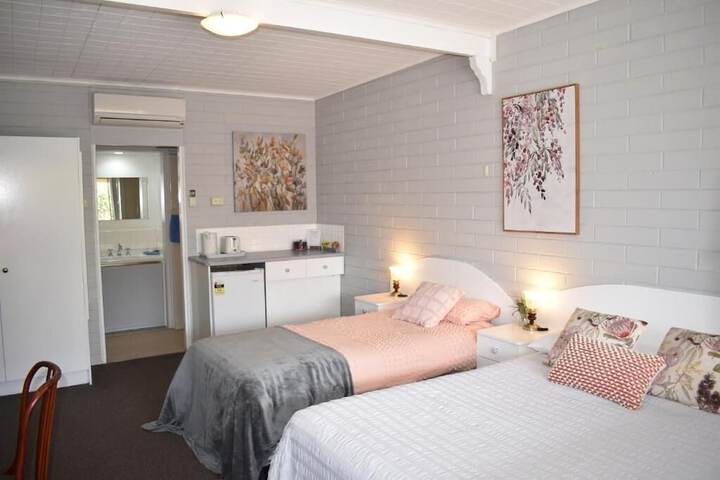 Room 5 of 21