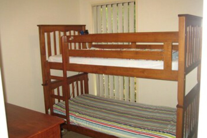 Room 8 of 9