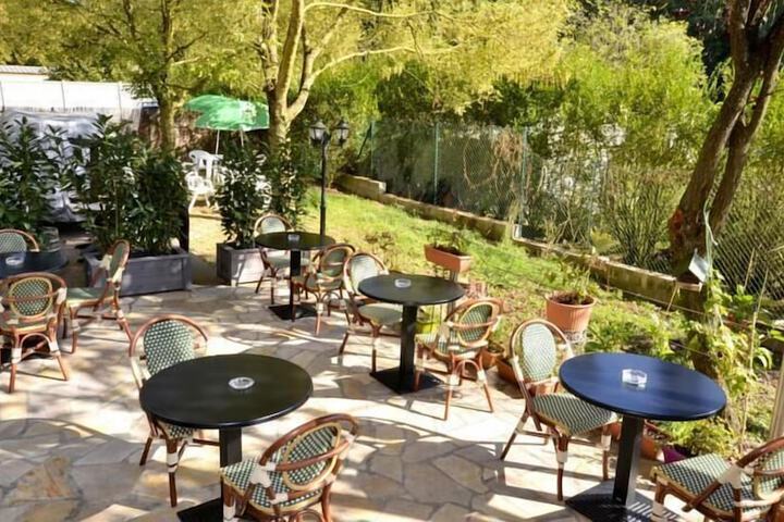 Terrace/Patio 23 of 25