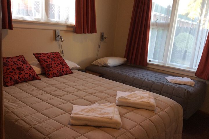 Room 3 of 36