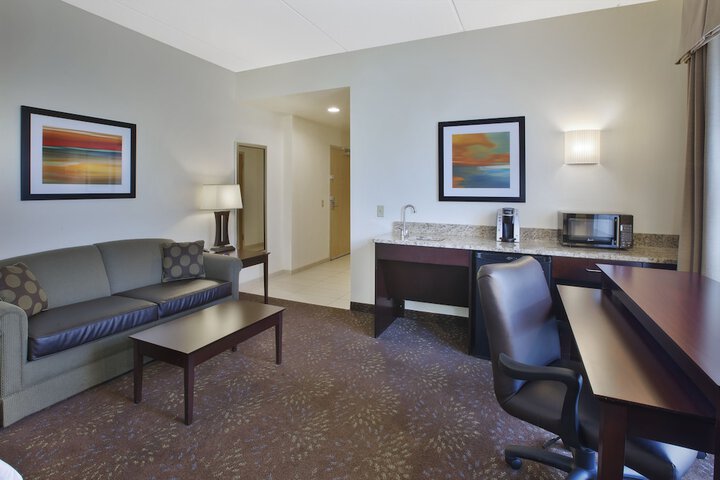 Room 11 of 65