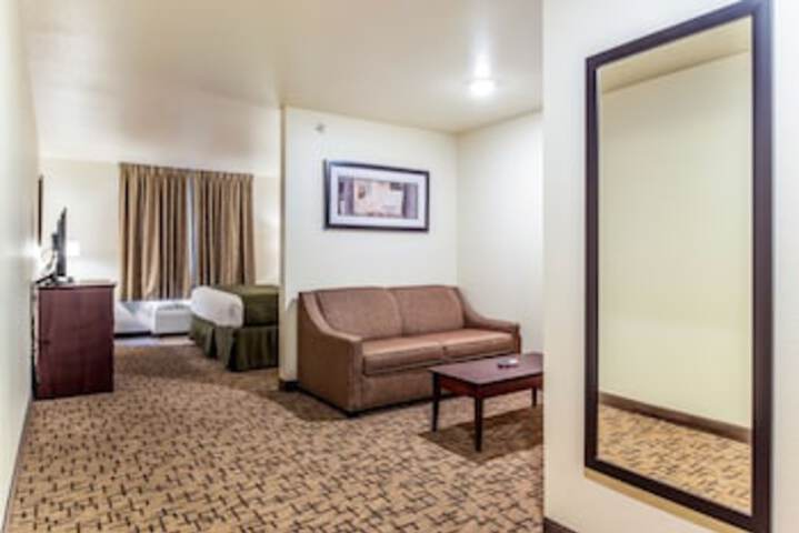 Room 40 of 108
