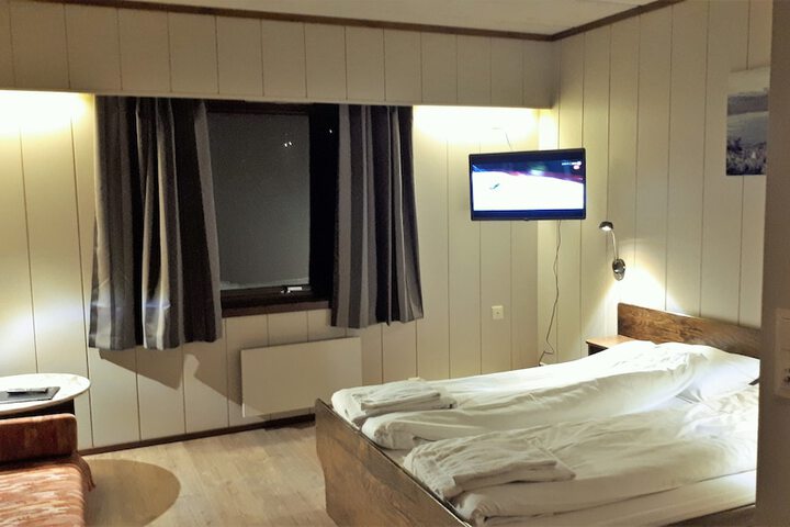 Room 13 of 44