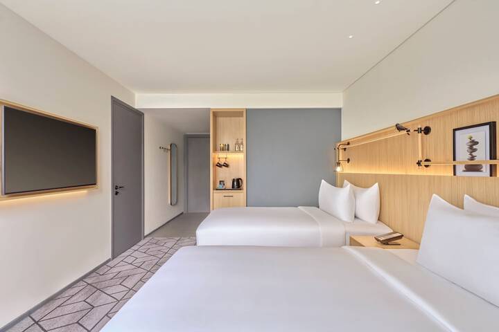 Room 11 of 41