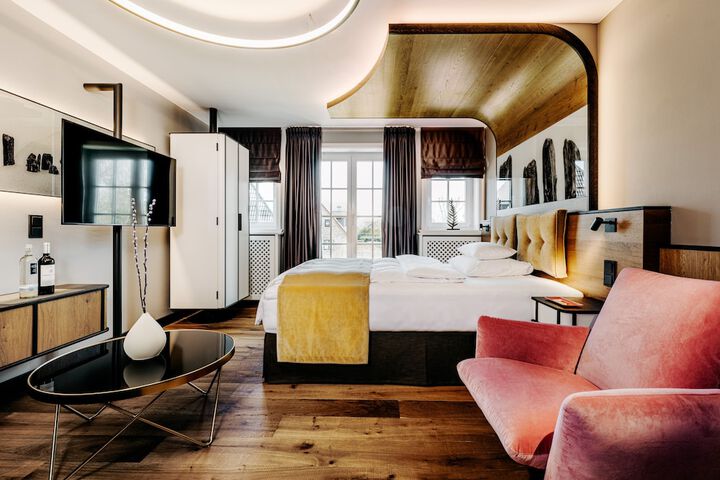 Room 3 of 71