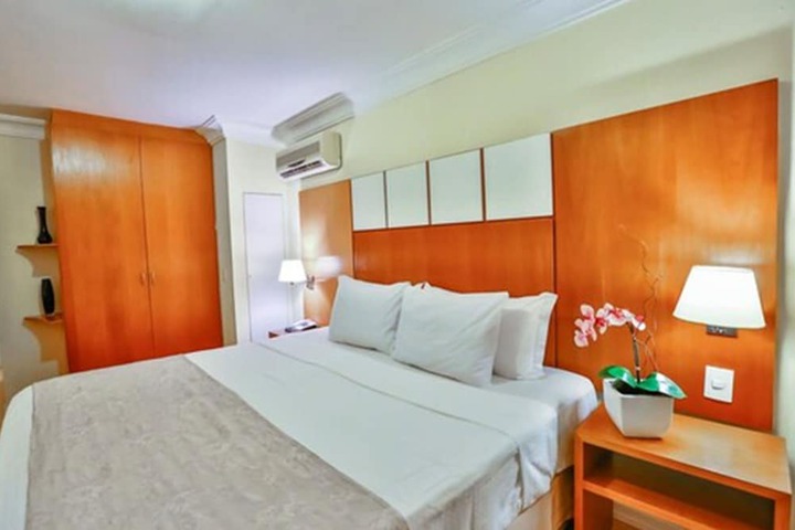 Room 13 of 64