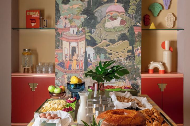 Dining 63 of 72