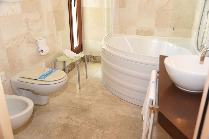 Bathroom Interior Photo