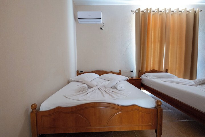 Room 57 of 178