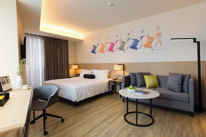 Room 20 of 65