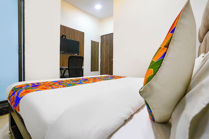 Room 15 of 26