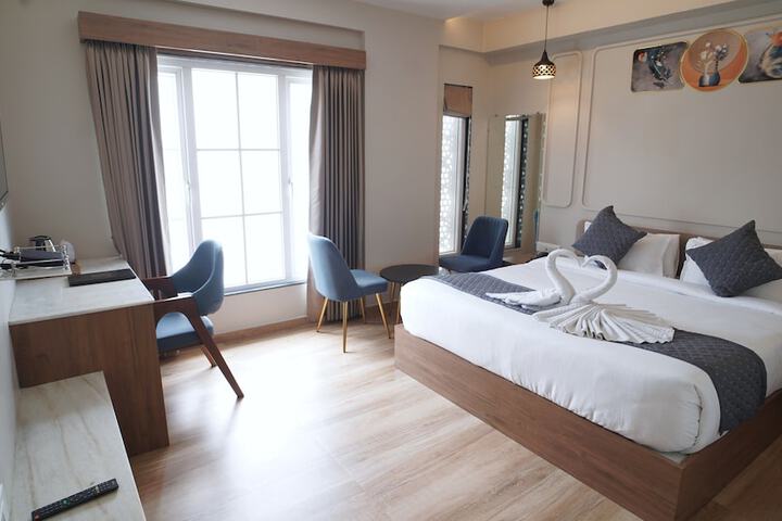 Room 8 of 20