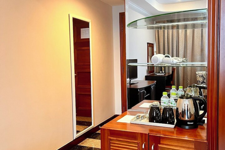 Room amenity