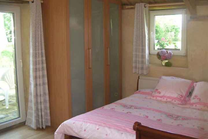 Room 5 of 6