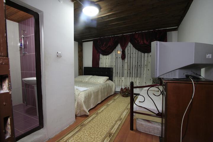 Room 19 of 46