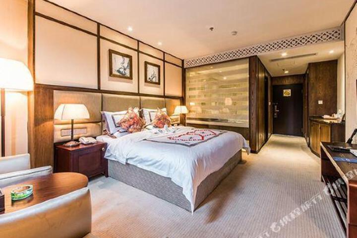 Qiliping Hot Spring Hotel