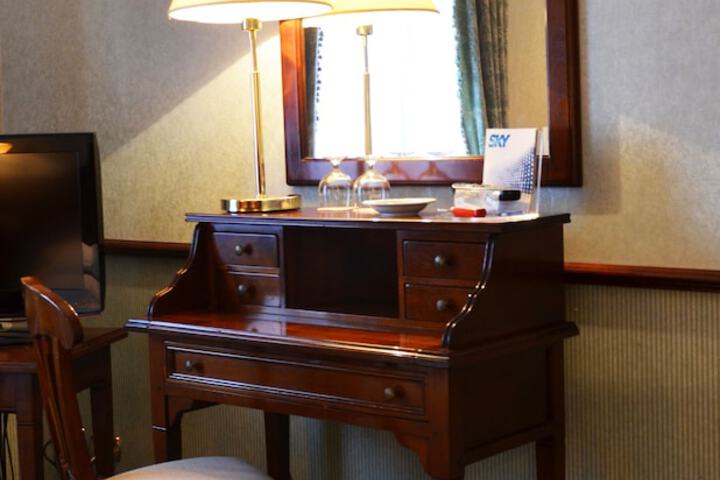 Room 11 of 53