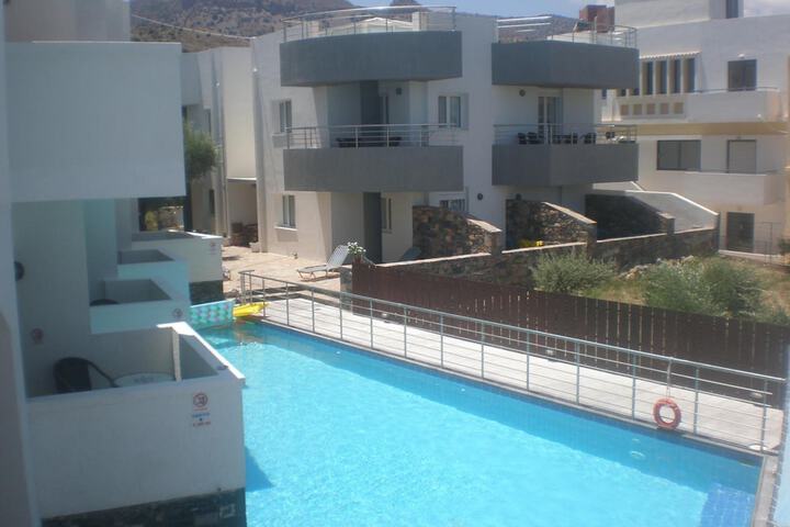 Pool 30 of 63
