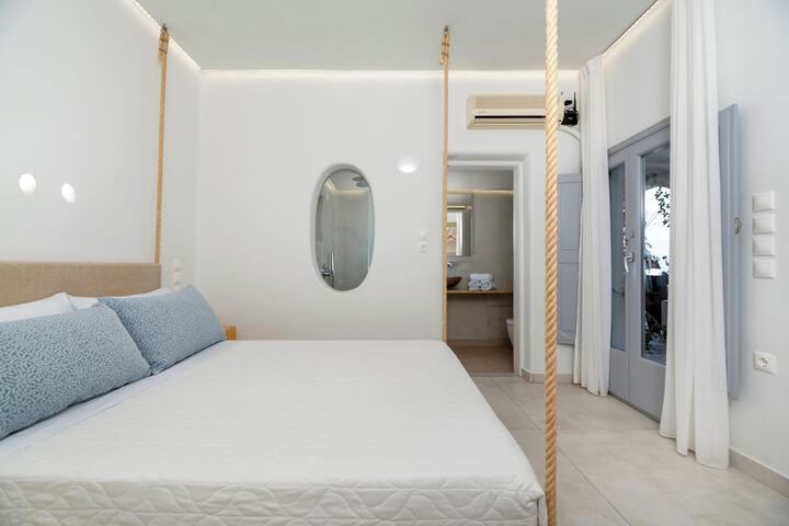 Room 34 of 69