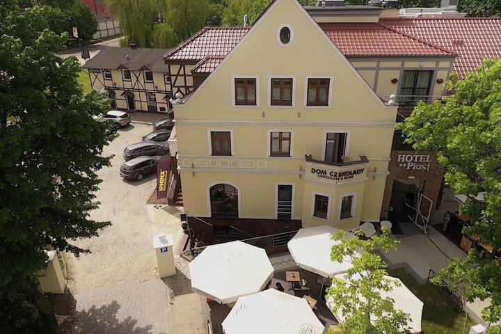 Hotel 56 of 58