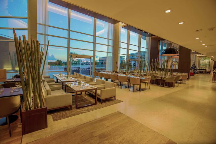 Dining 89 of 125