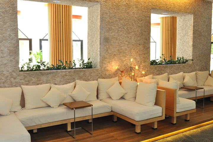 Hotel Interior 6 of 126