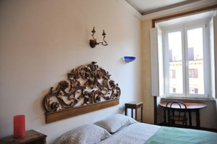 Room 52 of 110