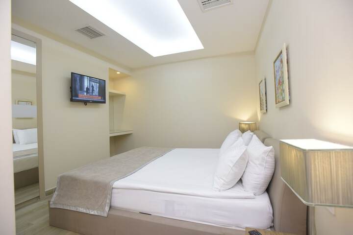 Room 19 of 46