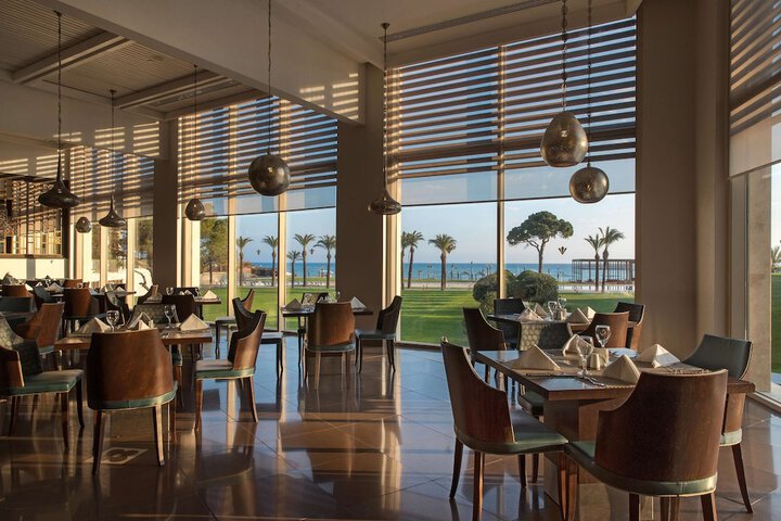 Dining 86 of 126