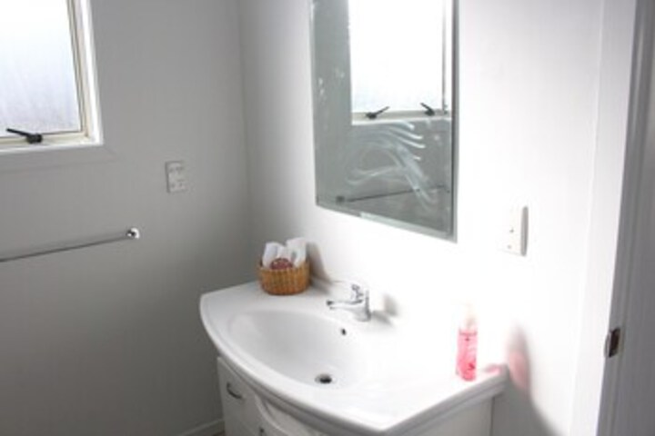 Room 5 of 22