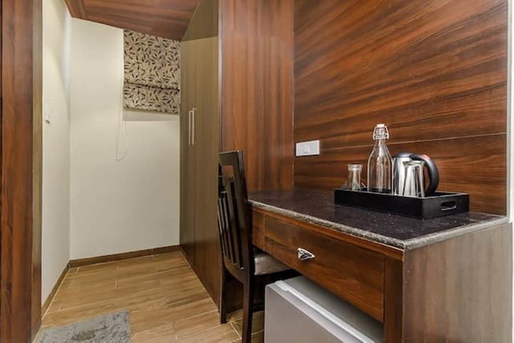 Room 35 of 52