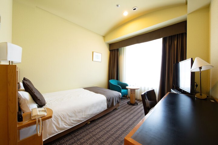 Room 17 of 45