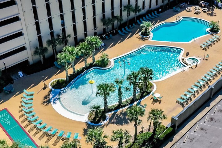 Pool 106 of 142