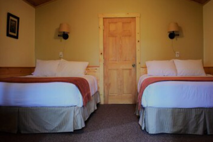 Room 34 of 279