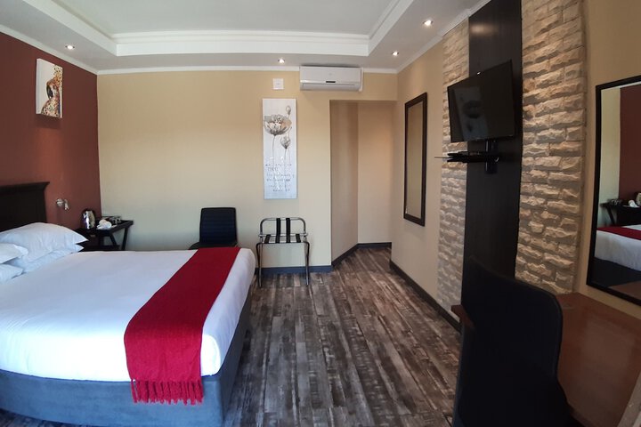 Room 30 of 64