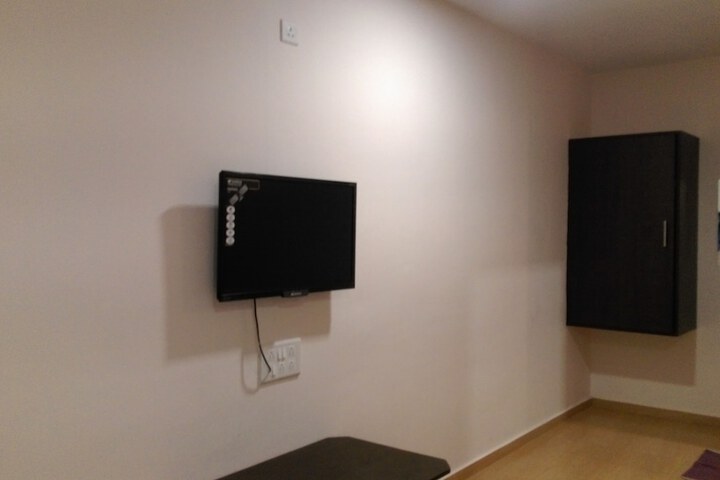 Room 18 of 25