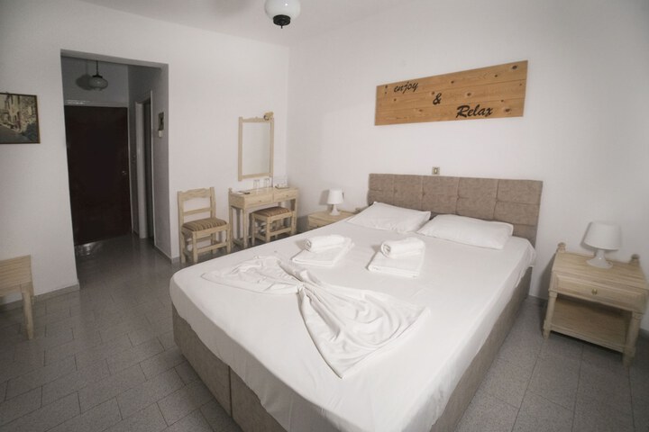 Room 13 of 73