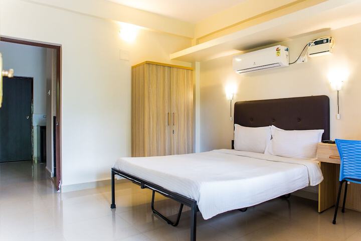 Room 10 of 86
