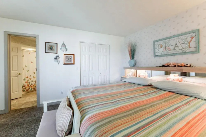 Room 5 of 35
