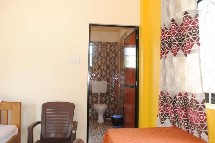 Room 16 of 35