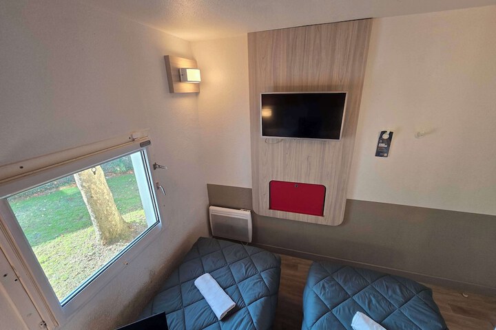 Room 7 of 51